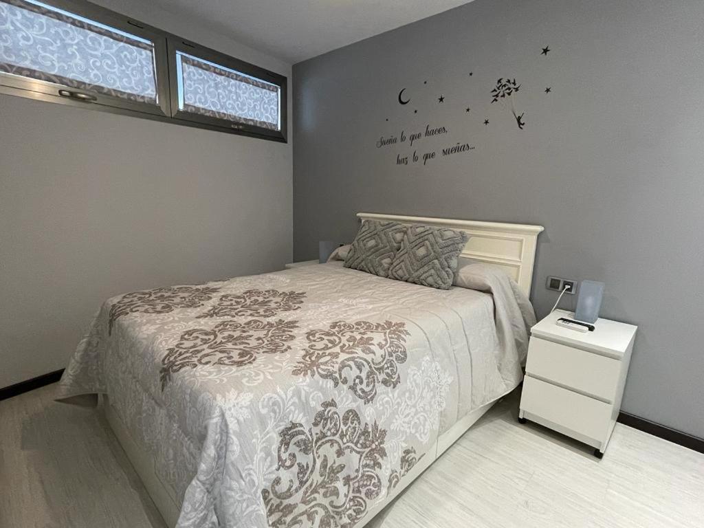 Tecnocordoba II Aparcamiento Privado Gratuito Y Piscina Apartment Luaran gambar