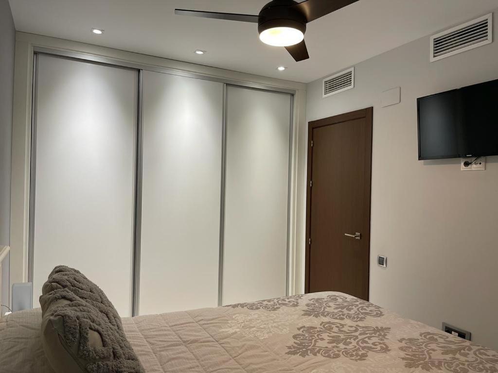 Tecnocordoba II Aparcamiento Privado Gratuito Y Piscina Apartment Luaran gambar